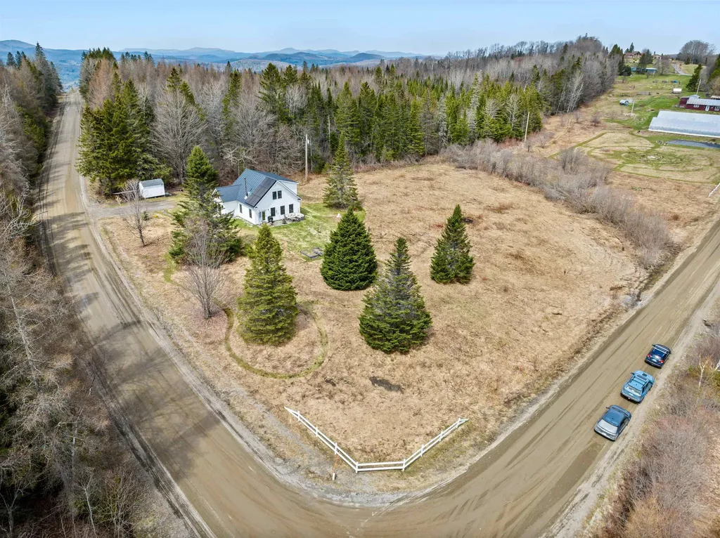 1981 Danville Hill Road Cabot VT 05647