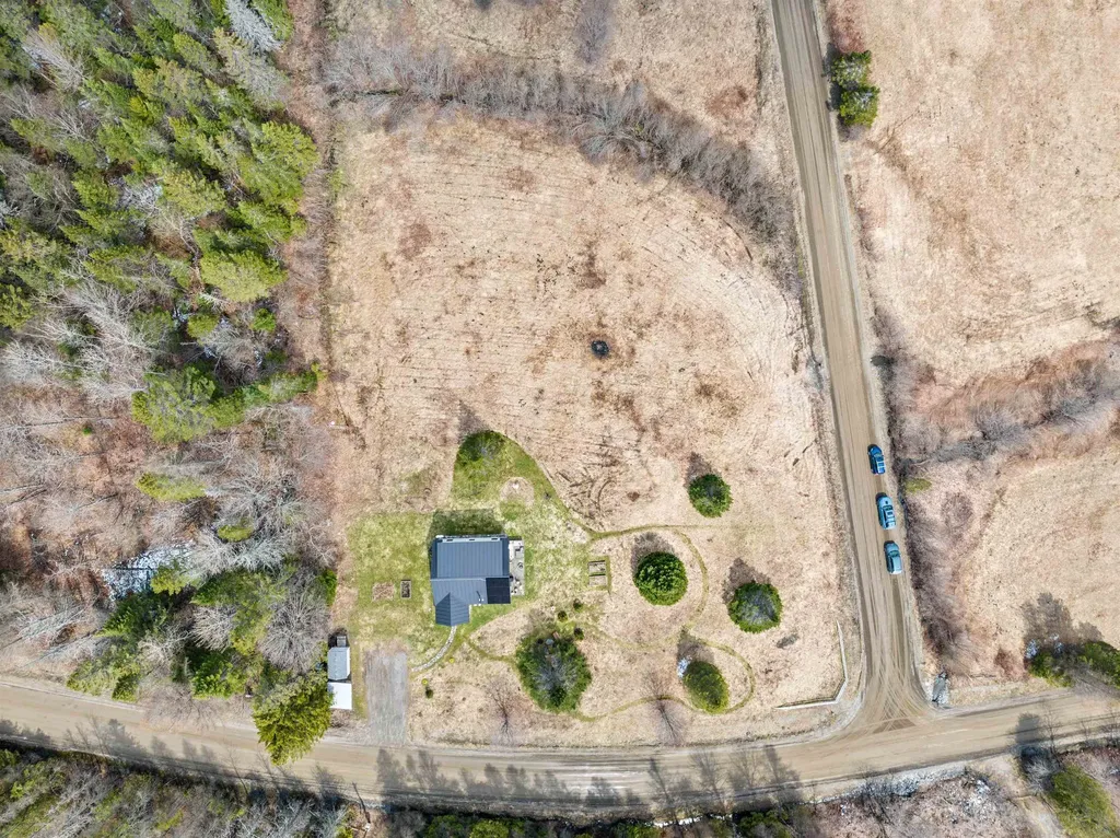 1981 Danville Hill Road Cabot VT 05647