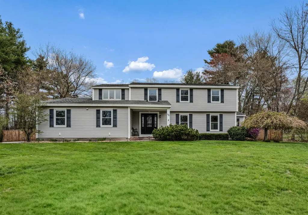 98 Musquash Road Hudson NH 03051