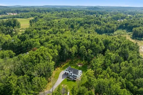 24 Old Stage Road Hampton Falls NH 03844