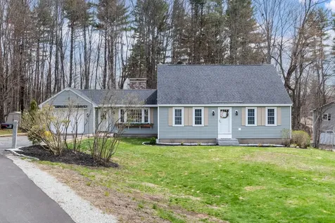 32 Cyrus Lane Gilford NH 03249