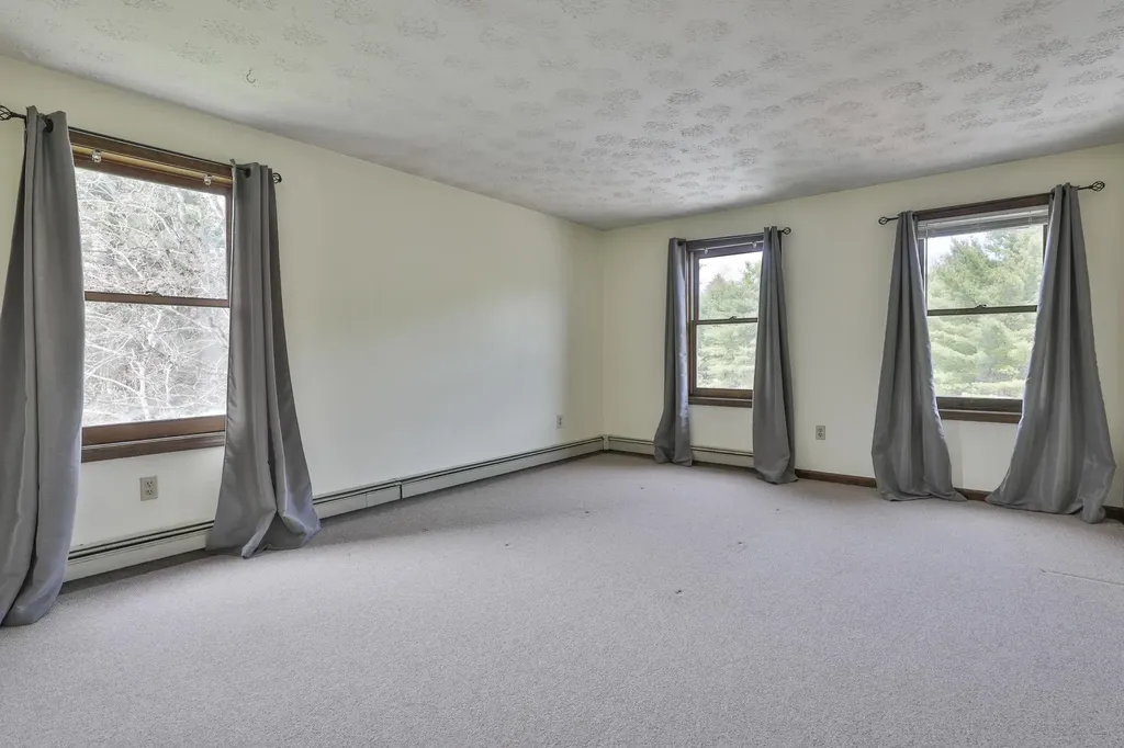 7 Corduroy Road Amherst NH 03031