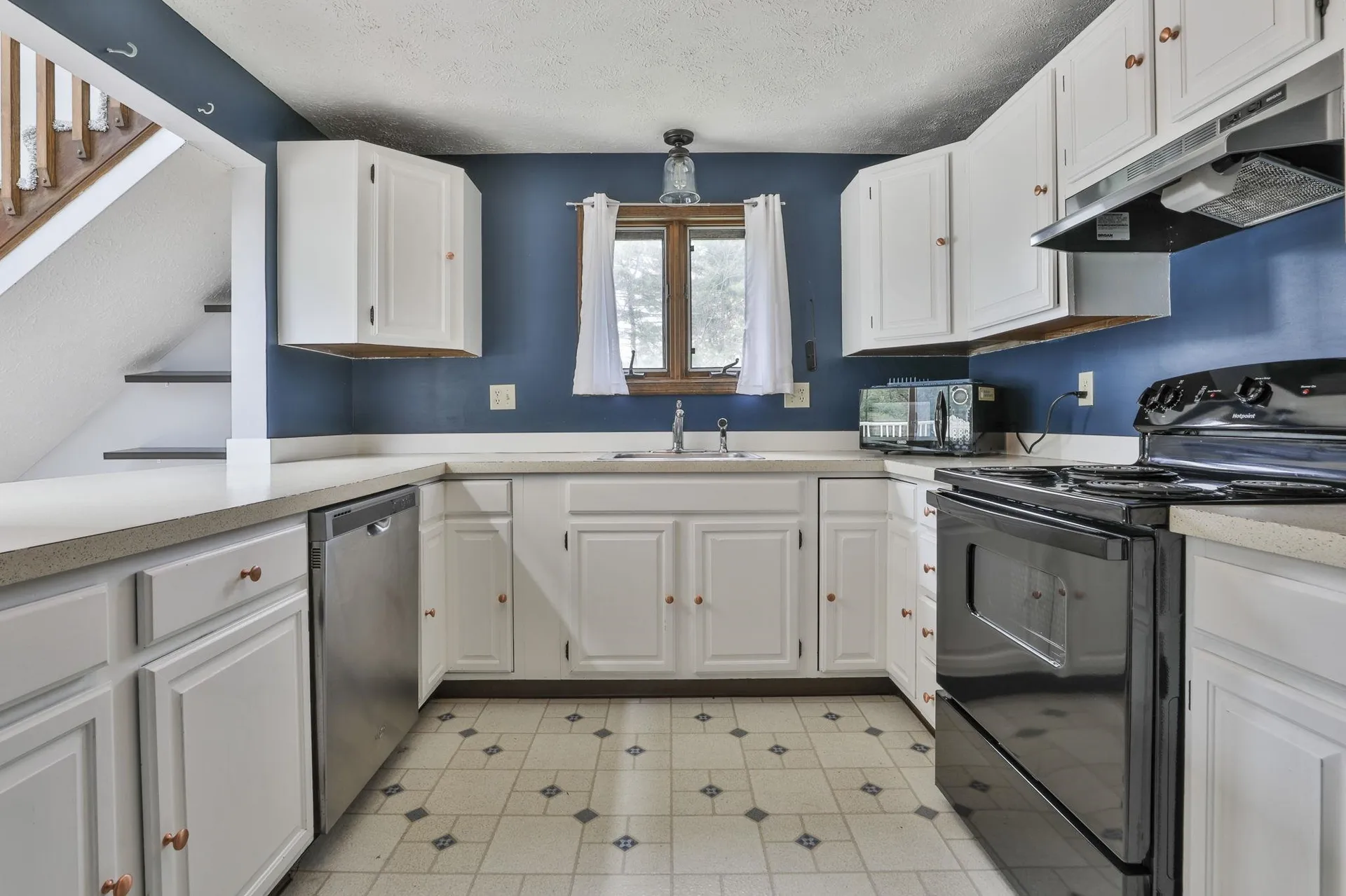 7 Corduroy Road Amherst NH 03031