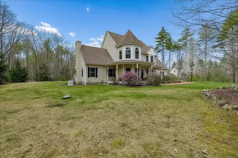 7 Victoria Ridge Amherst NH 03031