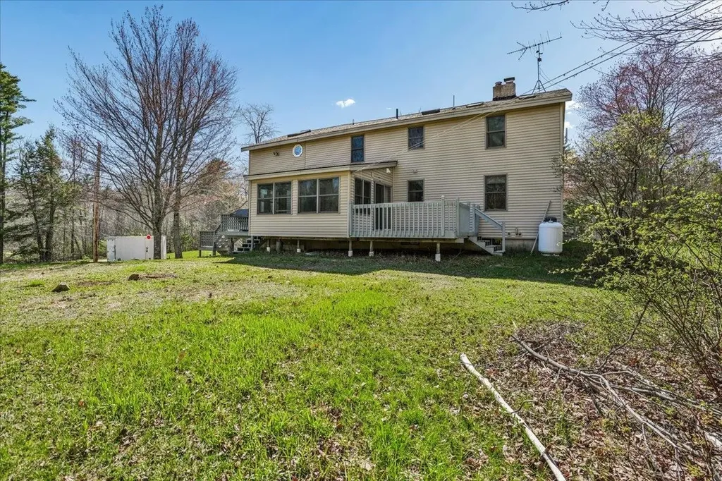 326 Lockes Hill Road Epsom NH 03234