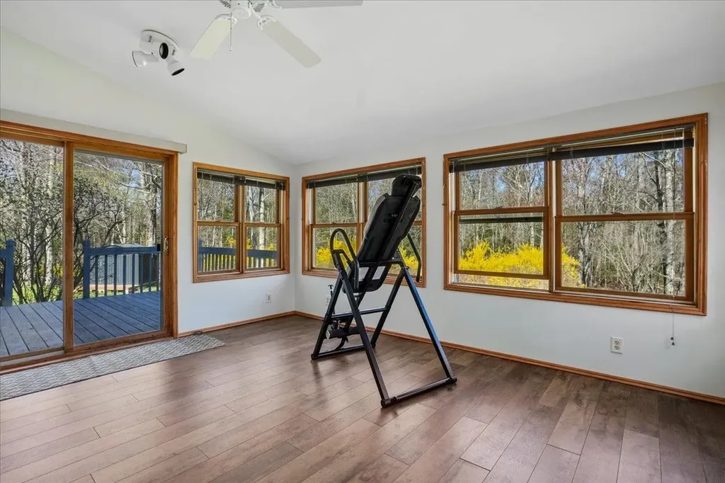 326 Lockes Hill Road Epsom NH 03234