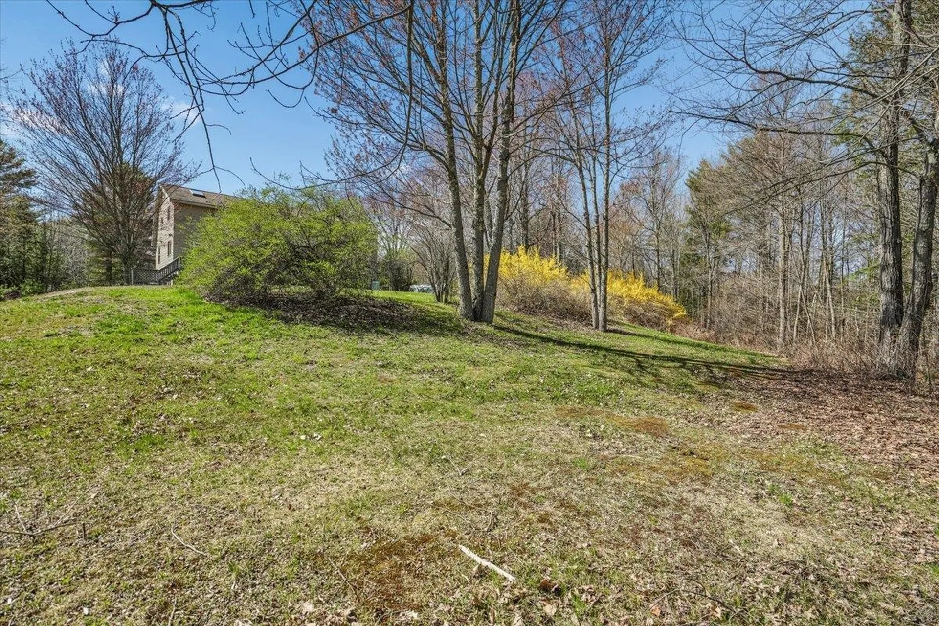 326 Lockes Hill Road Epsom NH 03234