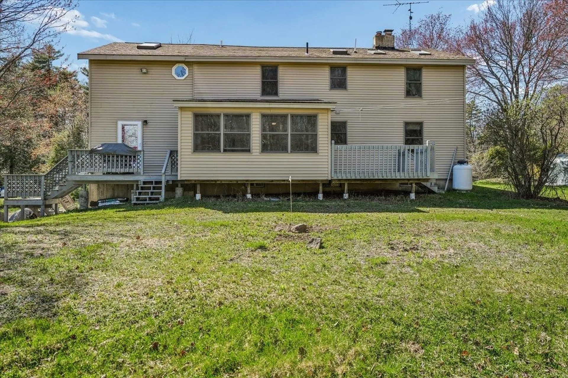 326 Lockes Hill Road Epsom NH 03234