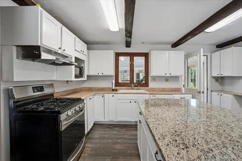 326 Lockes Hill Road Epsom NH 03234