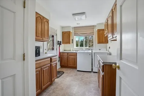 326 Lockes Hill Road Epsom NH 03234