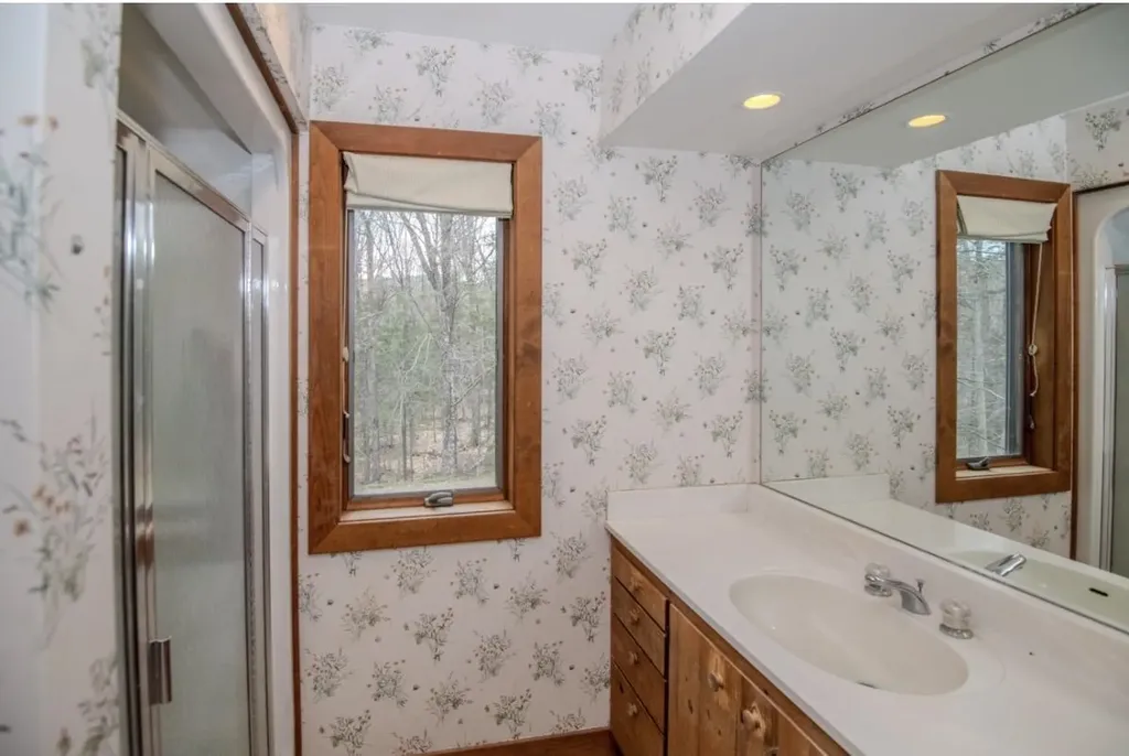 583 Hawk Spur Road Plymouth VT 05056