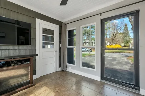 5 Pleasant Street Merrimack NH 03054