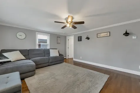 5 Pleasant Street Merrimack NH 03054