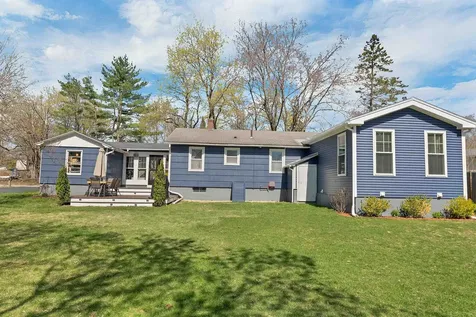 5 Pleasant Street Merrimack NH 03054