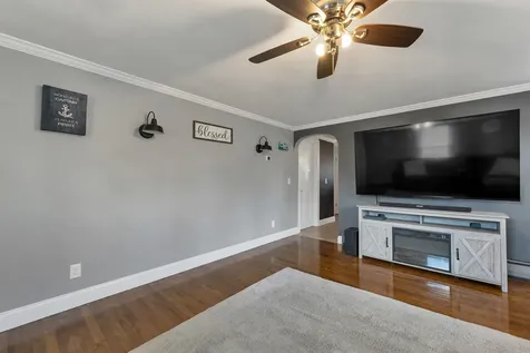 5 Pleasant Street Merrimack NH 03054