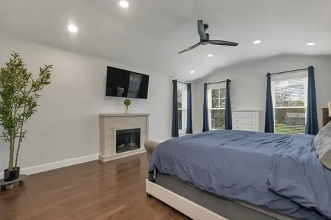 5 Pleasant Street Merrimack NH 03054
