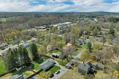 5 Pleasant Street Merrimack NH 03054