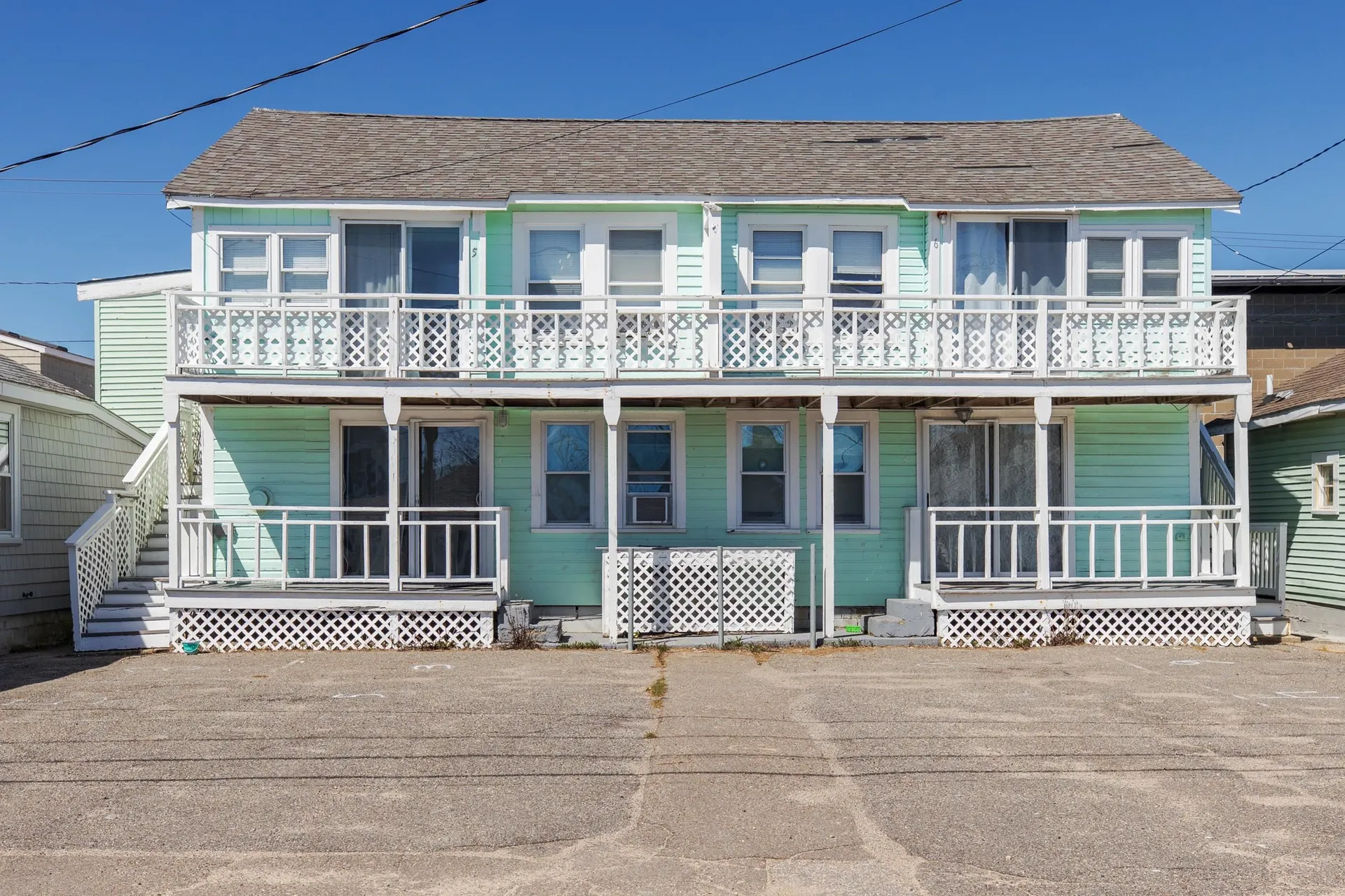12 Manchester Street Hampton NH 03842