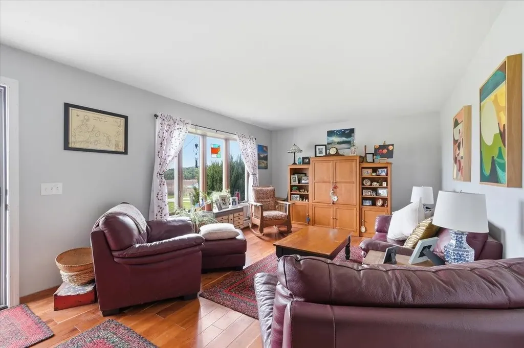 48 Bushey Drive Shelburne VT 05482