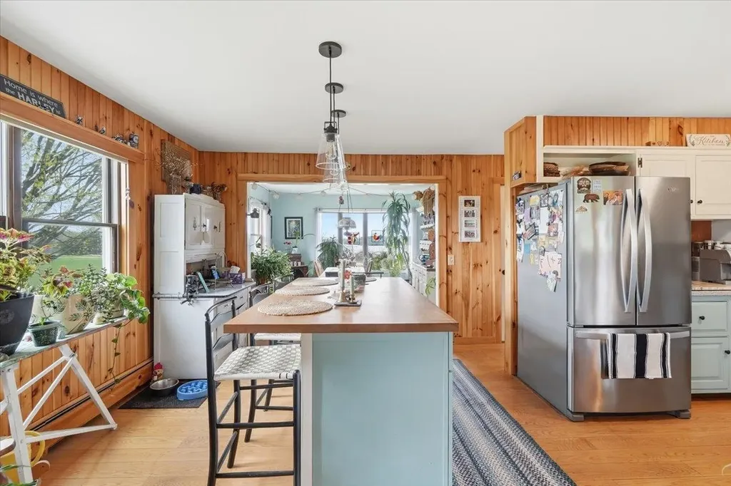 48 Bushey Drive Shelburne VT 05482