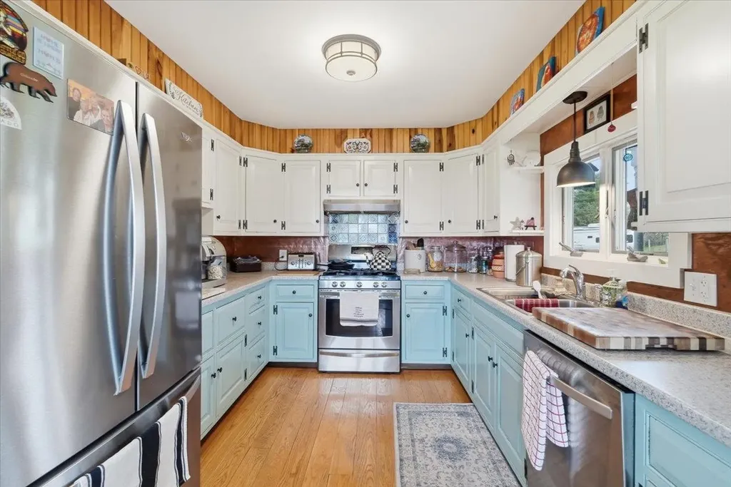 48 Bushey Drive Shelburne VT 05482