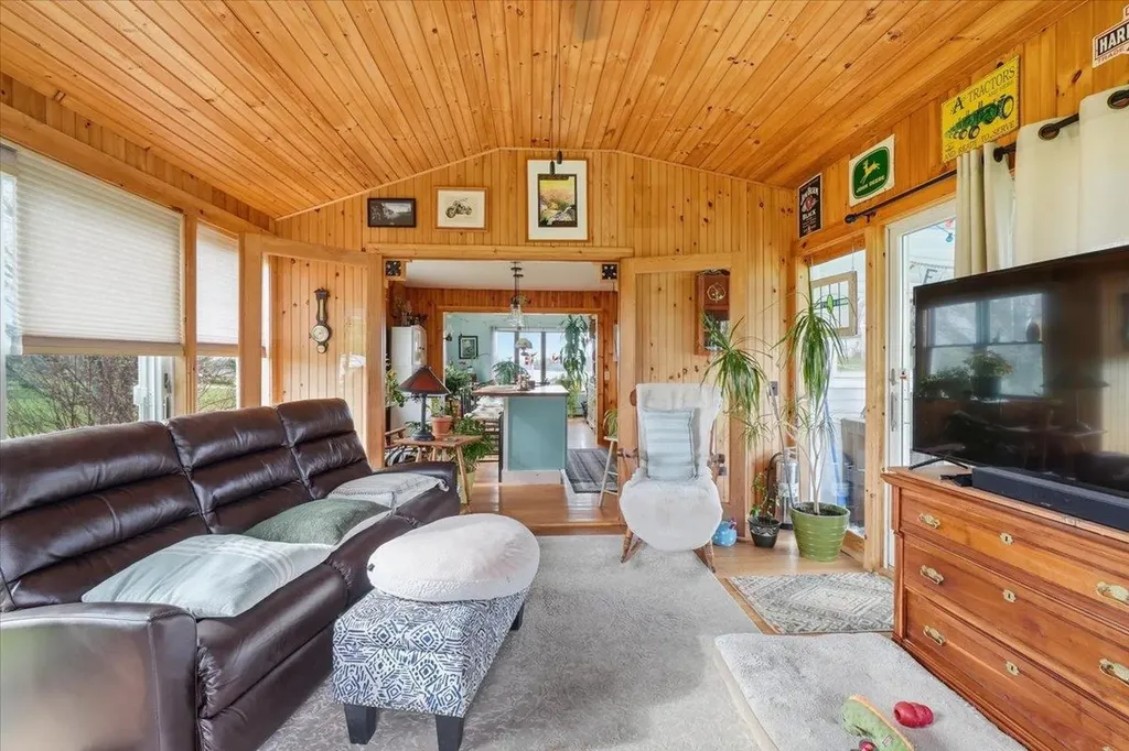 48 Bushey Drive Shelburne VT 05482