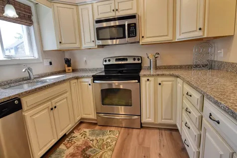 14 Grant Drive Woodstock NH 03262