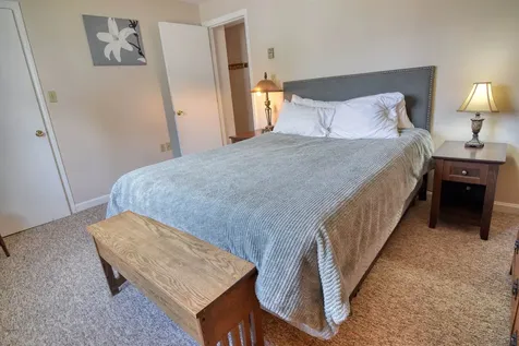 14 Grant Drive Woodstock NH 03262