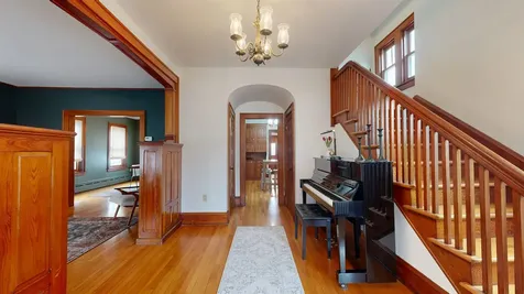 25 University Terrace Burlington VT 05401