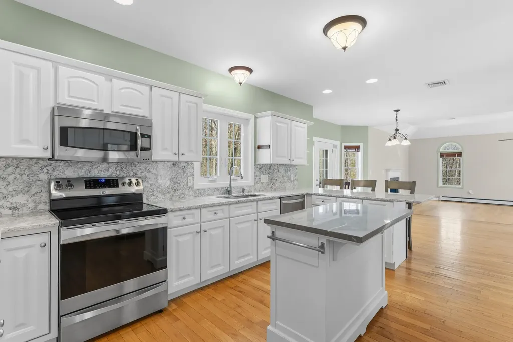 116 Fiddlehead Lane Chester NH 03036