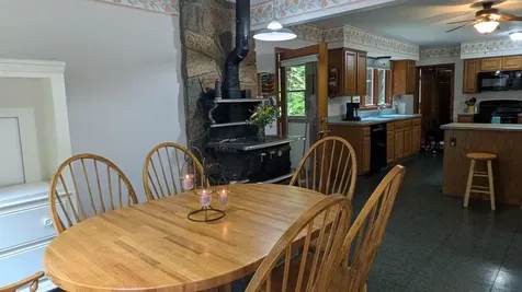 34 Hubbard Grove Road Shelburne NH 03581