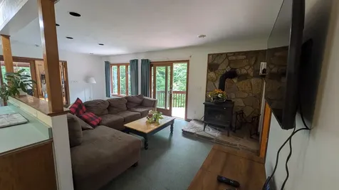 34 Hubbard Grove Road Shelburne NH 03581