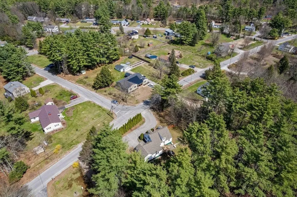 321 Spring Street Hopkinton NH 03229-3150