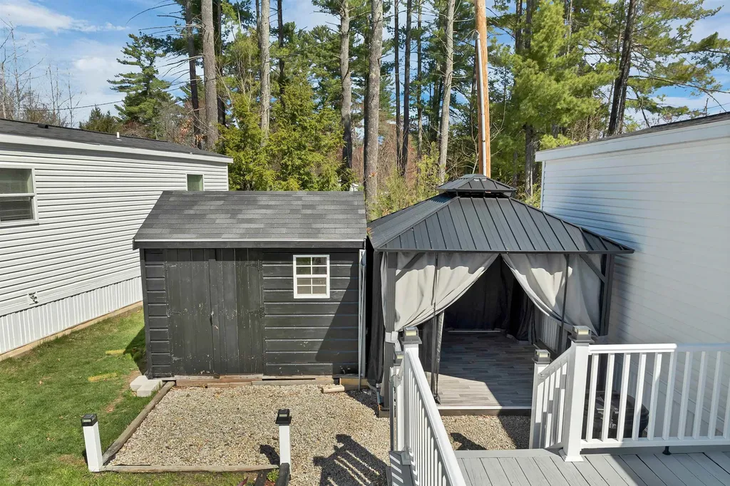 2 Atlas Place Derry NH 03038
