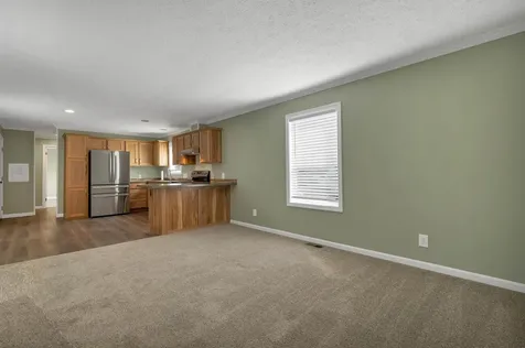 2 Atlas Place Derry NH 03038