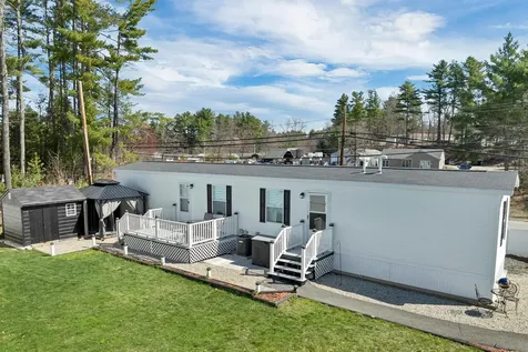 2 Atlas Place Derry NH 03038
