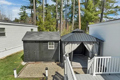 2 Atlas Place Derry NH 03038