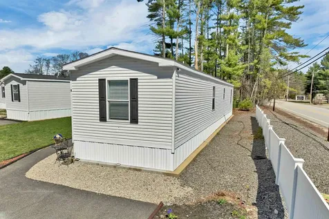 2 Atlas Place Derry NH 03038