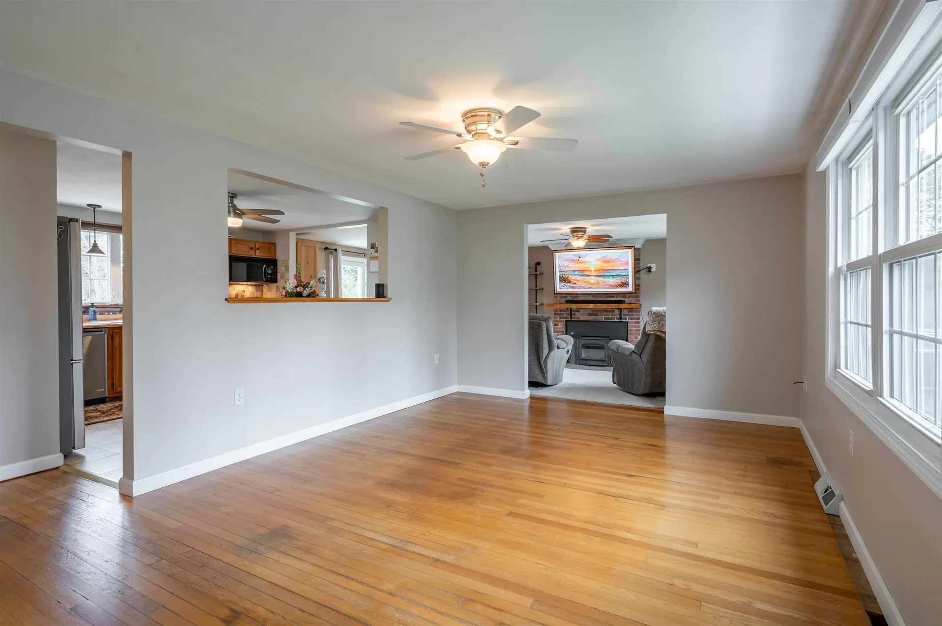 18 Hillside Drive Nashua NH 03064