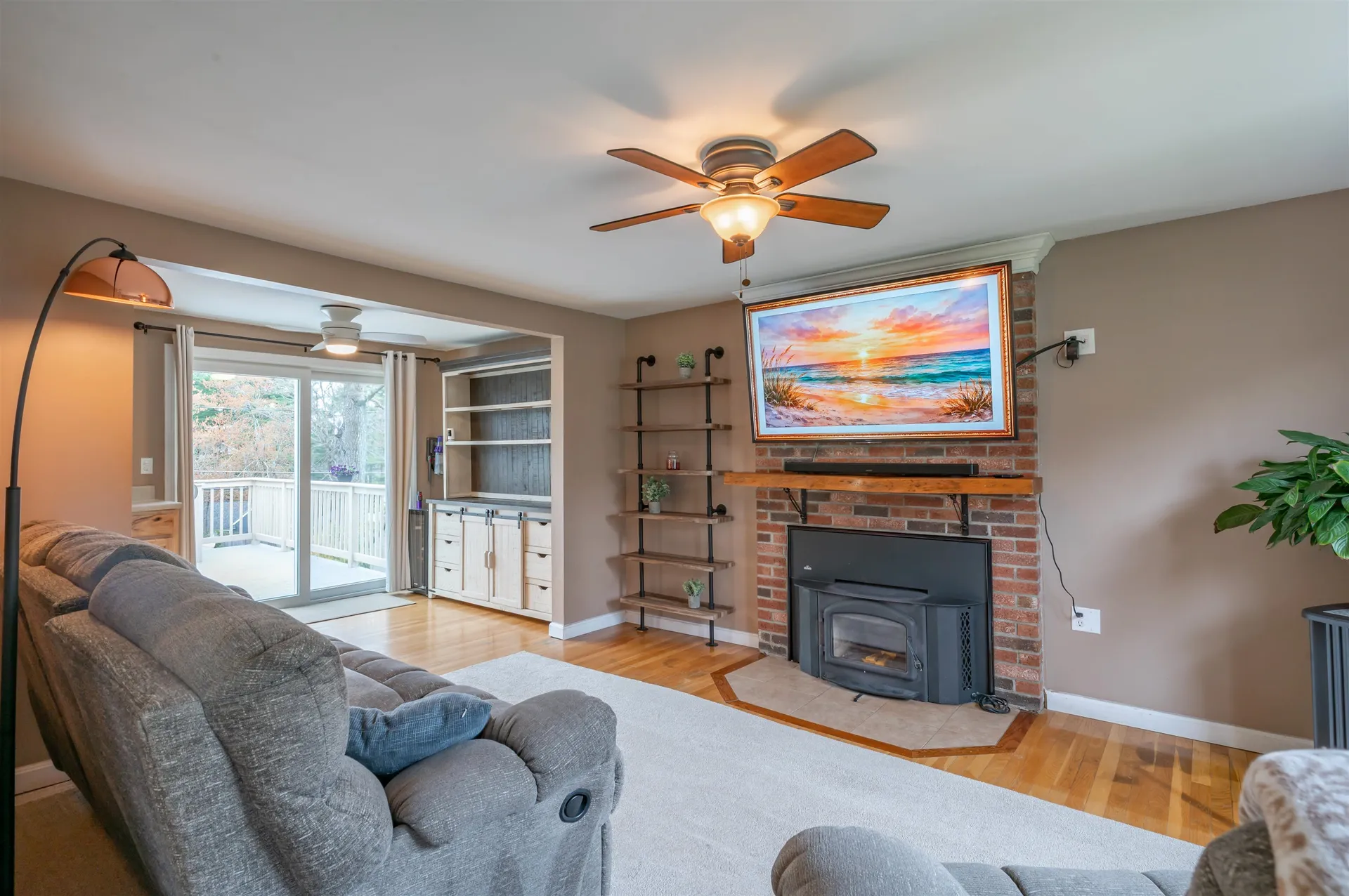 18 Hillside Drive Nashua NH 03064