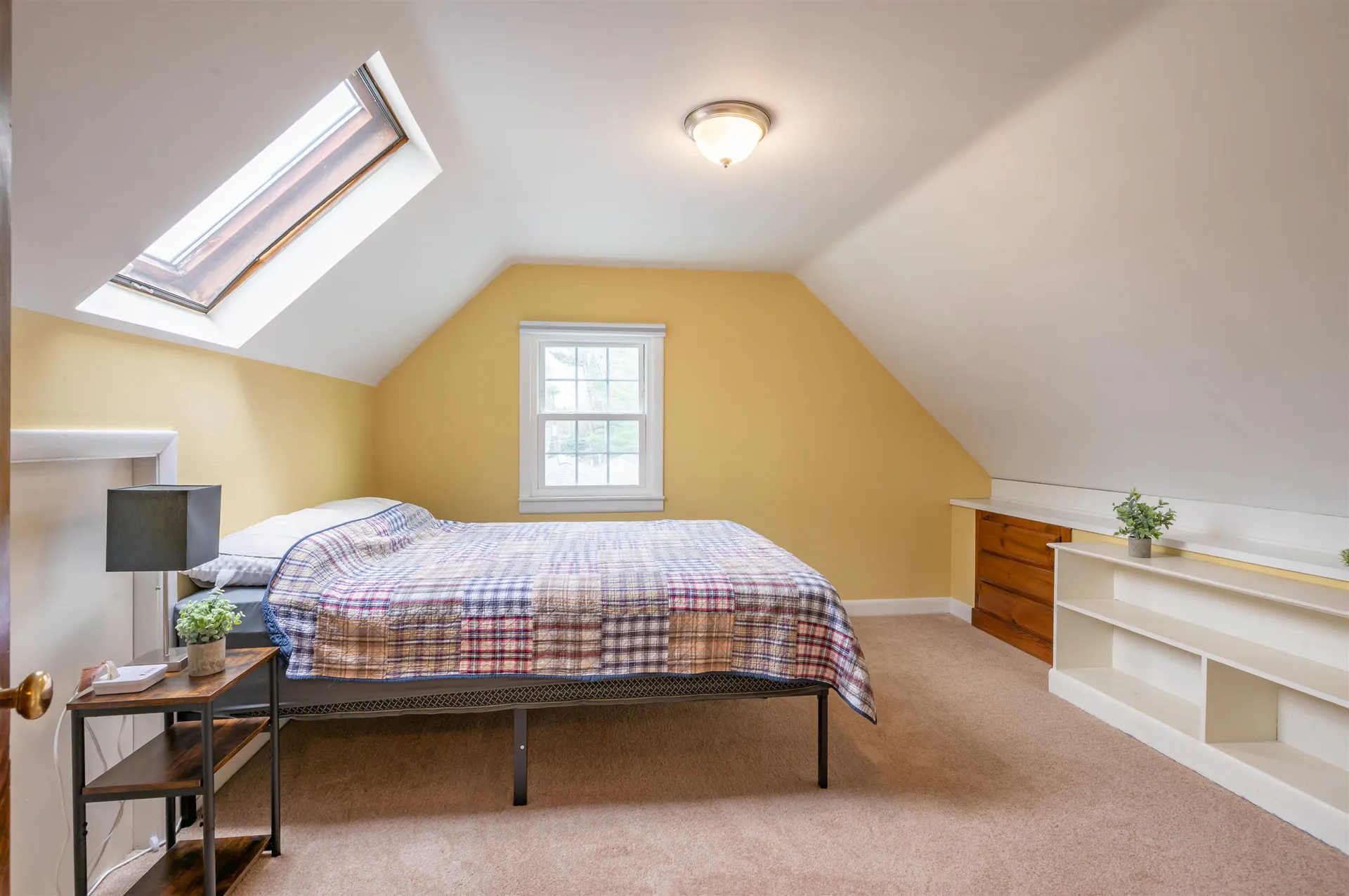 18 Hillside Drive Nashua NH 03064