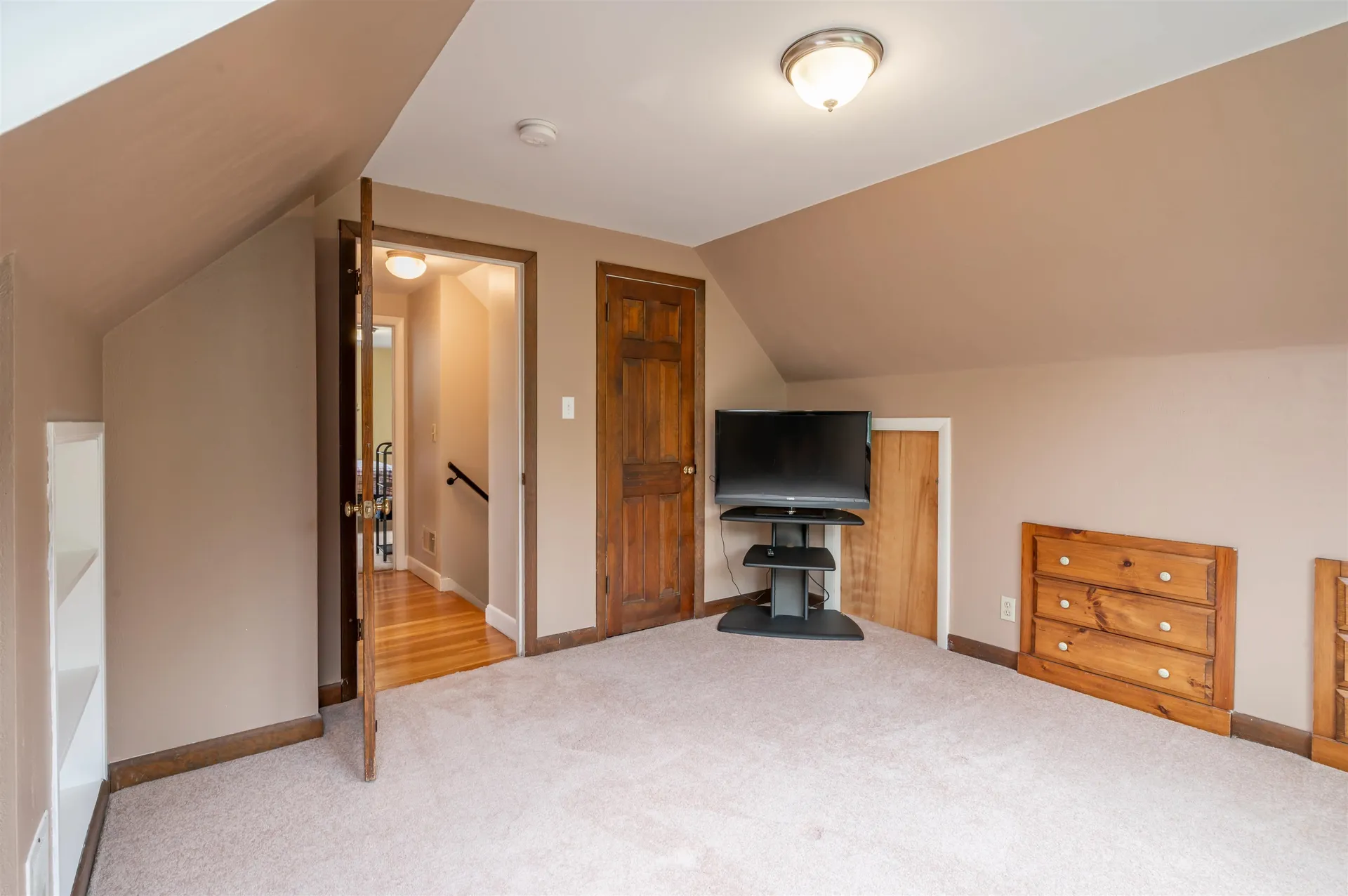18 Hillside Drive Nashua NH 03064