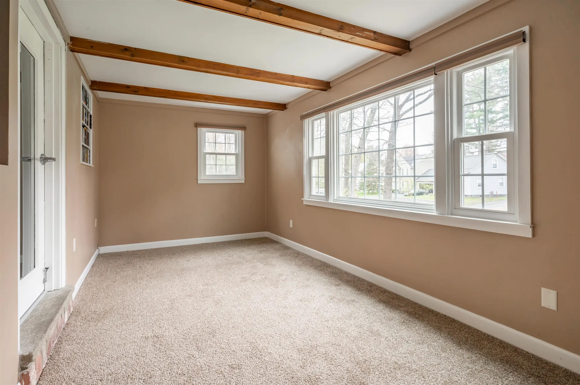 18 Hillside Drive Nashua NH 03064