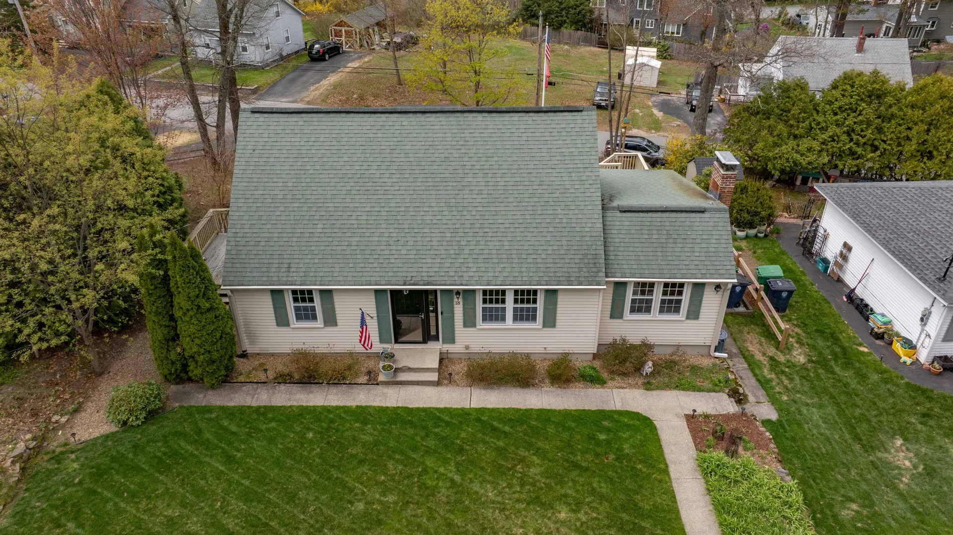 18 Hillside Drive Nashua NH 03064