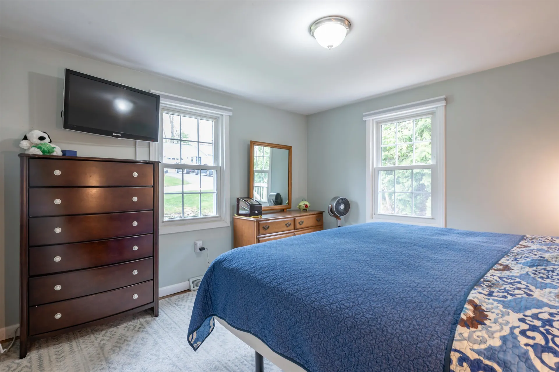 18 Hillside Drive Nashua NH 03064