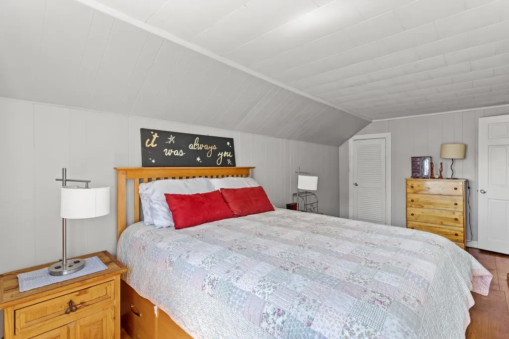 71 Franklin Street Derry NH 03038