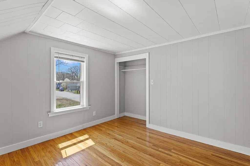 71 Franklin Street Derry NH 03038