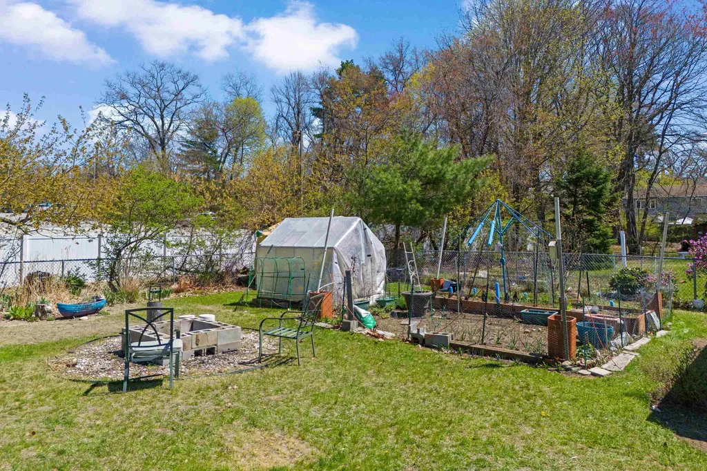 71 Franklin Street Derry NH 03038