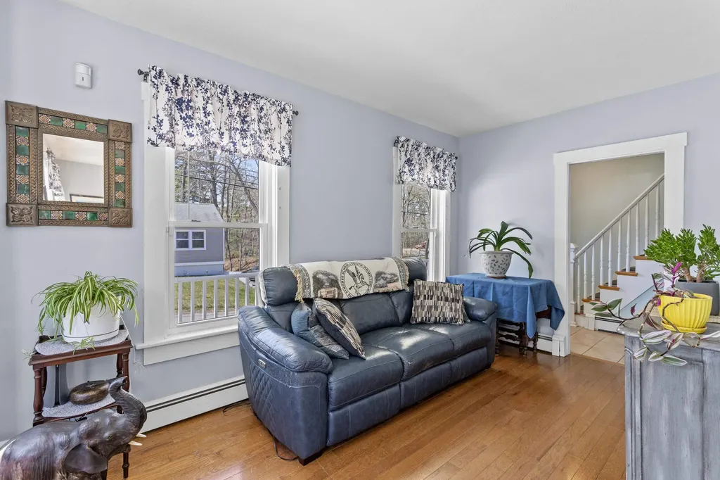 71 Franklin Street Derry NH 03038