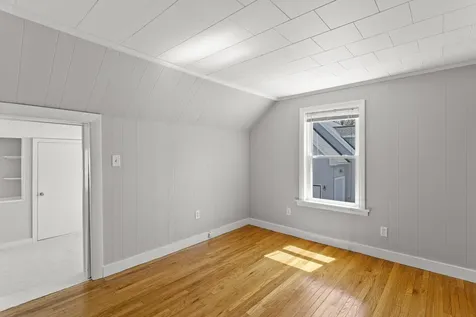 71 Franklin Street Derry NH 03038